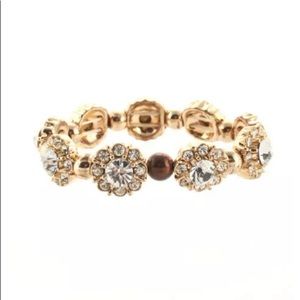 * Slate and Willow gold crystal stretch Bracelet